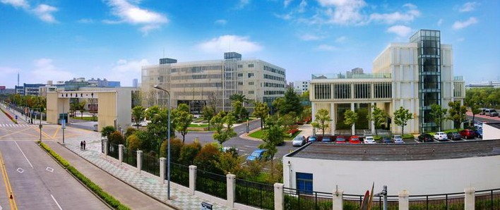 上海嘉定区第一中学