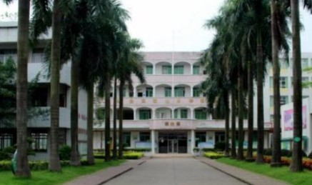 广州灵山小学