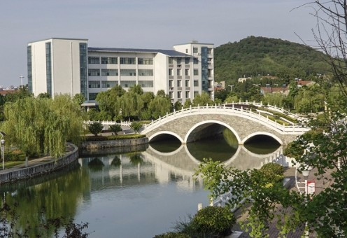 襄阳职业技术学院